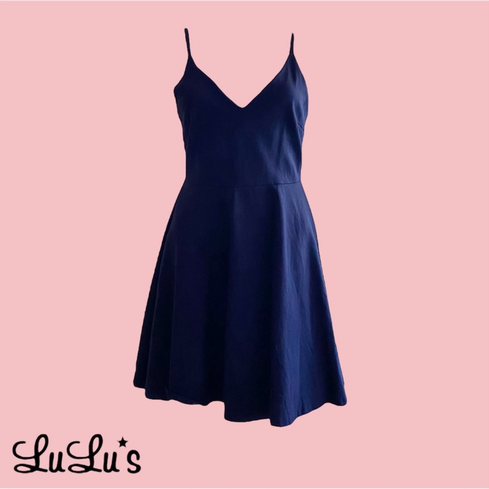 SOLD‼️LULU’s Navy blue summer dress size large